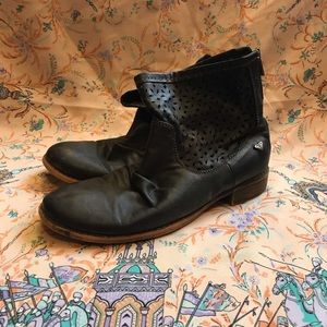 Roxy boots size 7